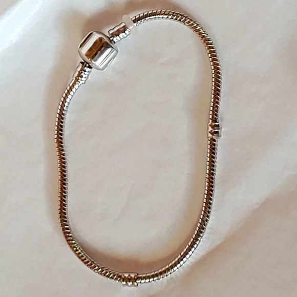 Silver Tone Snake Bracelet - Picture 1 of 2